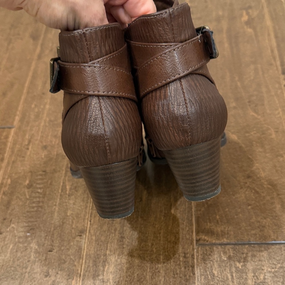 BareTraps Chestnut Ankle Booties - Picture 5 of 6